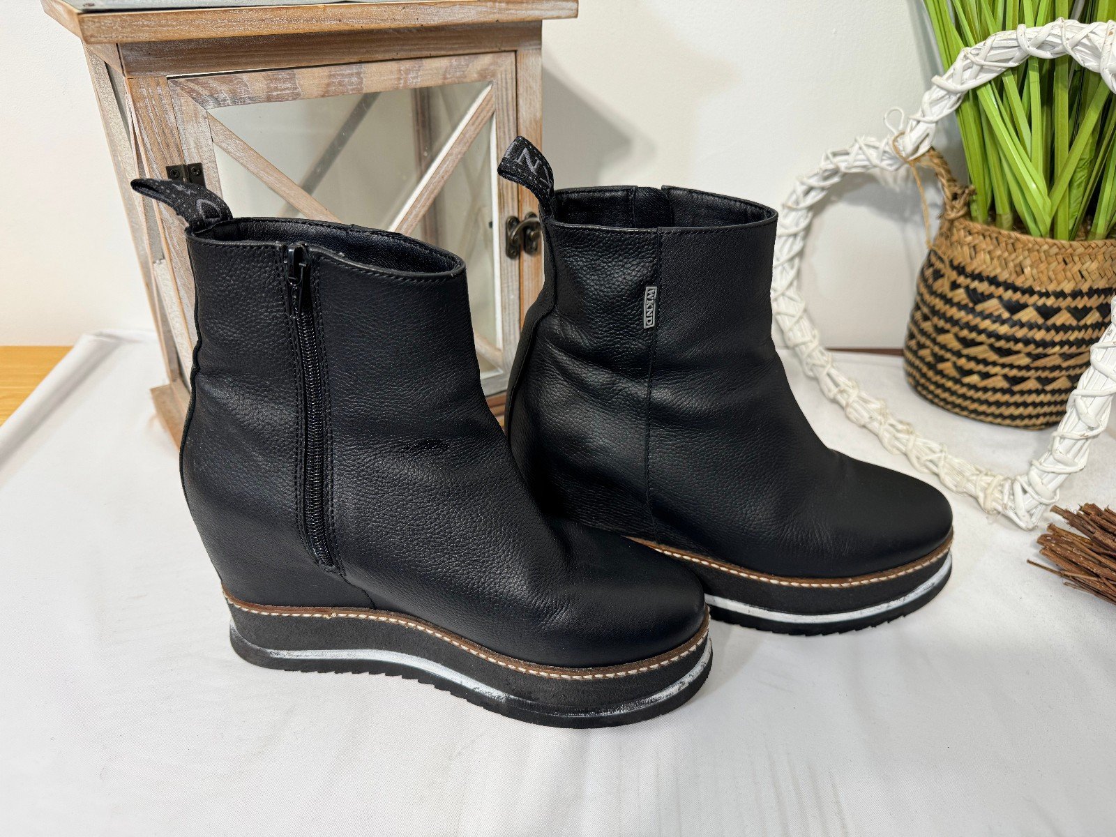 Black leather Wedge Ankle Boots Size 4