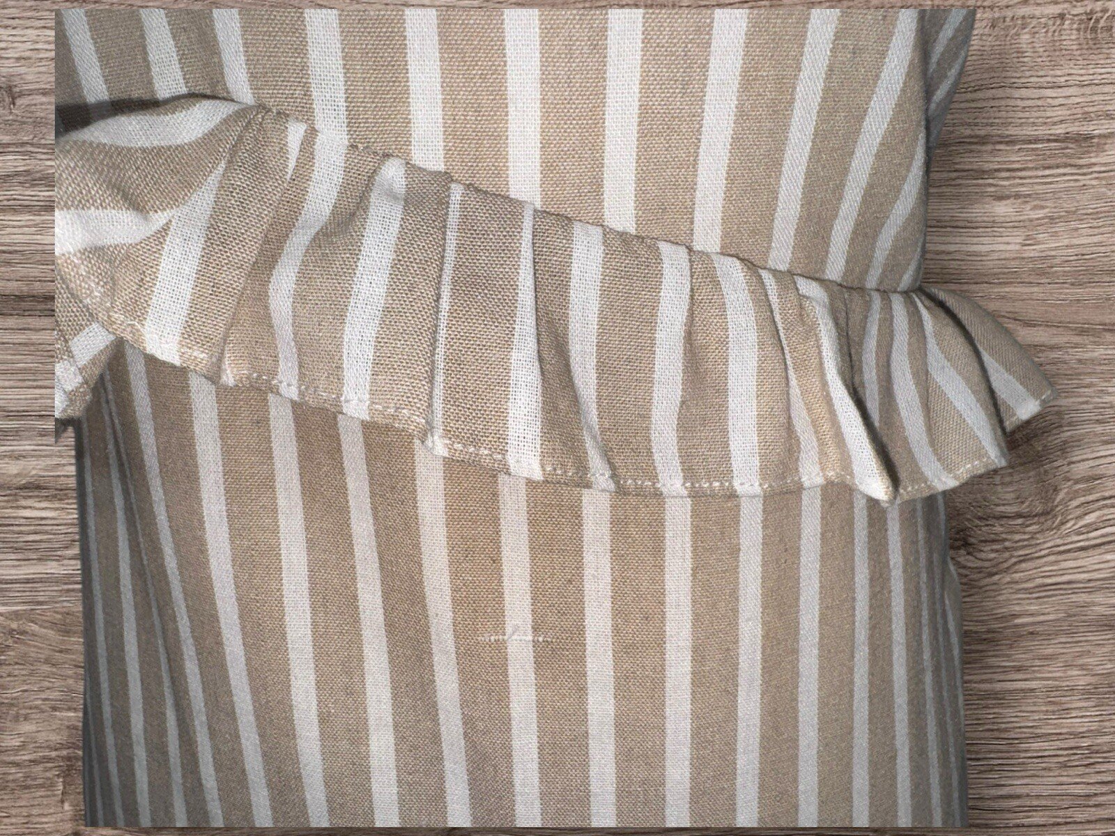 Boohoo Striped Dress With Tie Straps Frill Waist And Hem Size 8