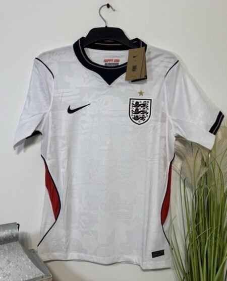 England 2026 World Cup Players Embossed Football Dri-fit Shirt Size M