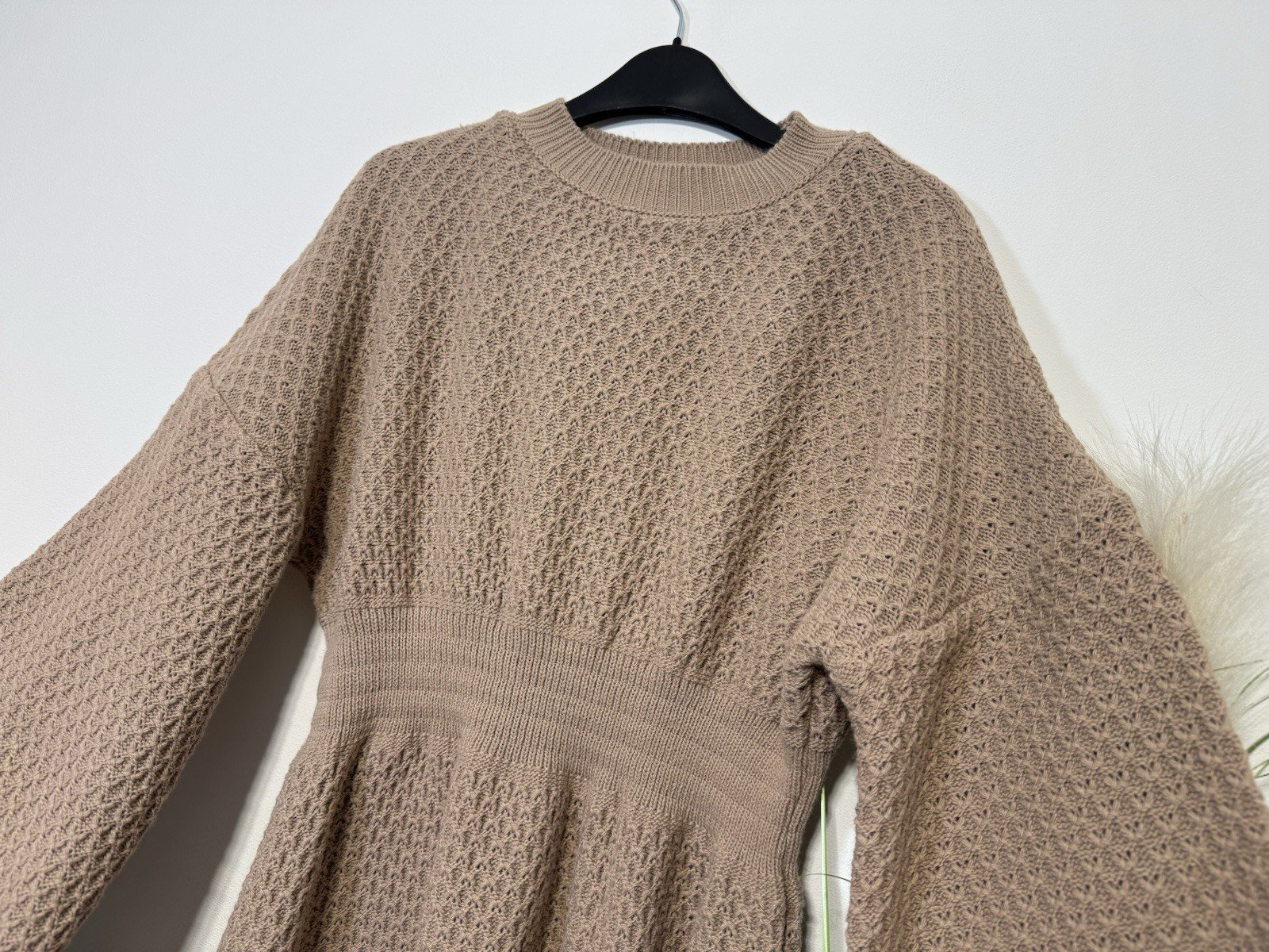 Rose Pink Textured Knit Acrylic Dress Size 12-14