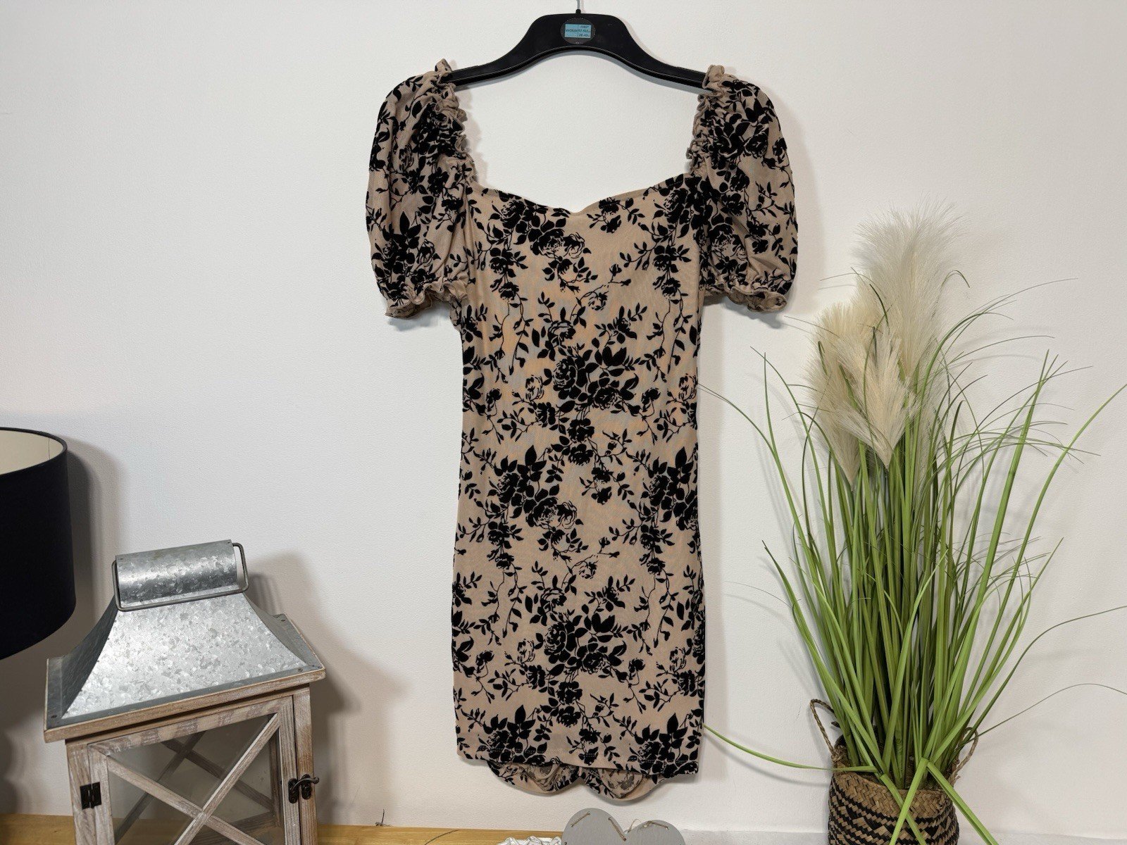 Sweetheart Neckline Net & Velour Floral Overlay Bodycon Dress Size 10-12