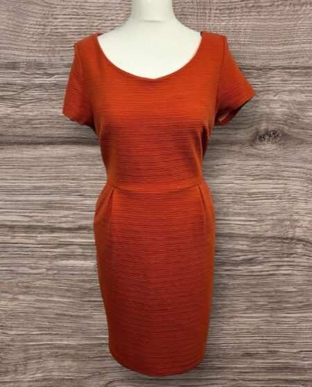Tu Rust Textured Pencil Dress Scoop Neck Pockets Darted Waistline Size 14