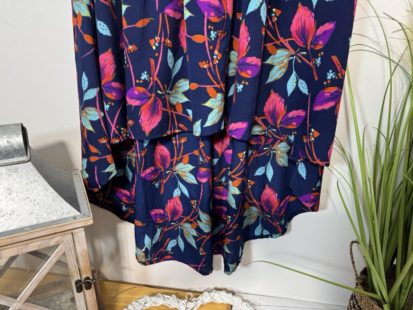 Asymmetrical High-Low Floral Skirt Size 8-10