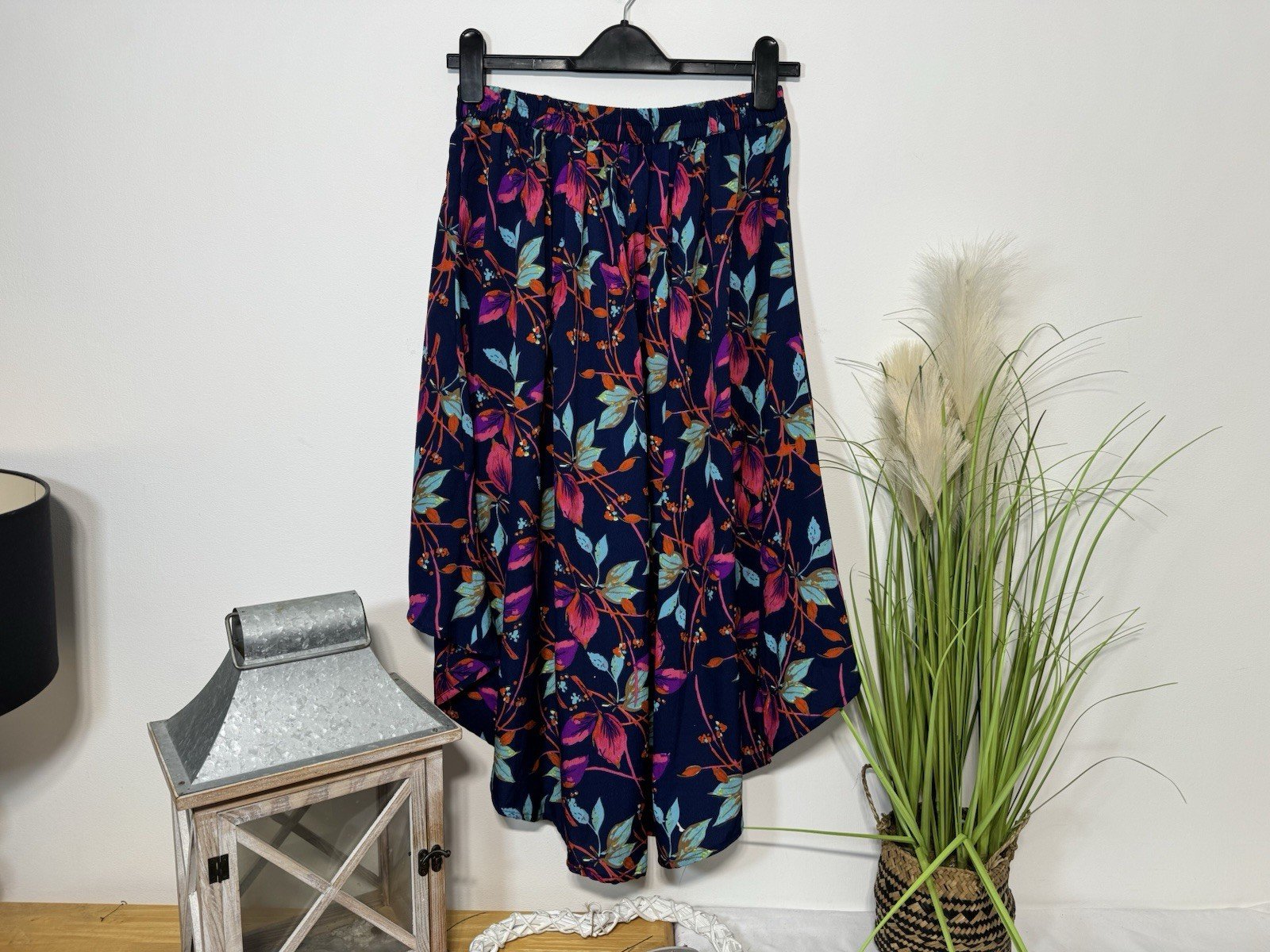 Asymmetrical High-Low Floral Skirt Size 8-10