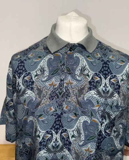 BLUE PAISLEY POLO SHIRT WITH CONTRAST COLLAR XL