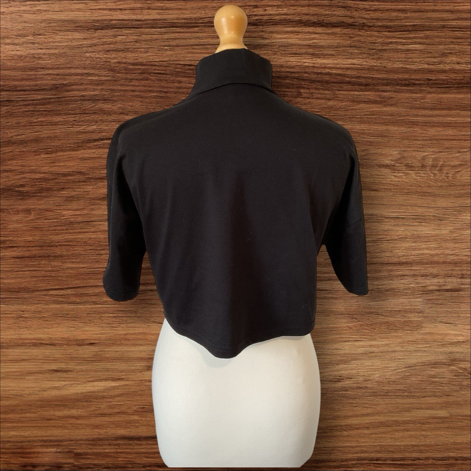 Black Cropped High Neck Top 3 Quarter Sleeve Size M