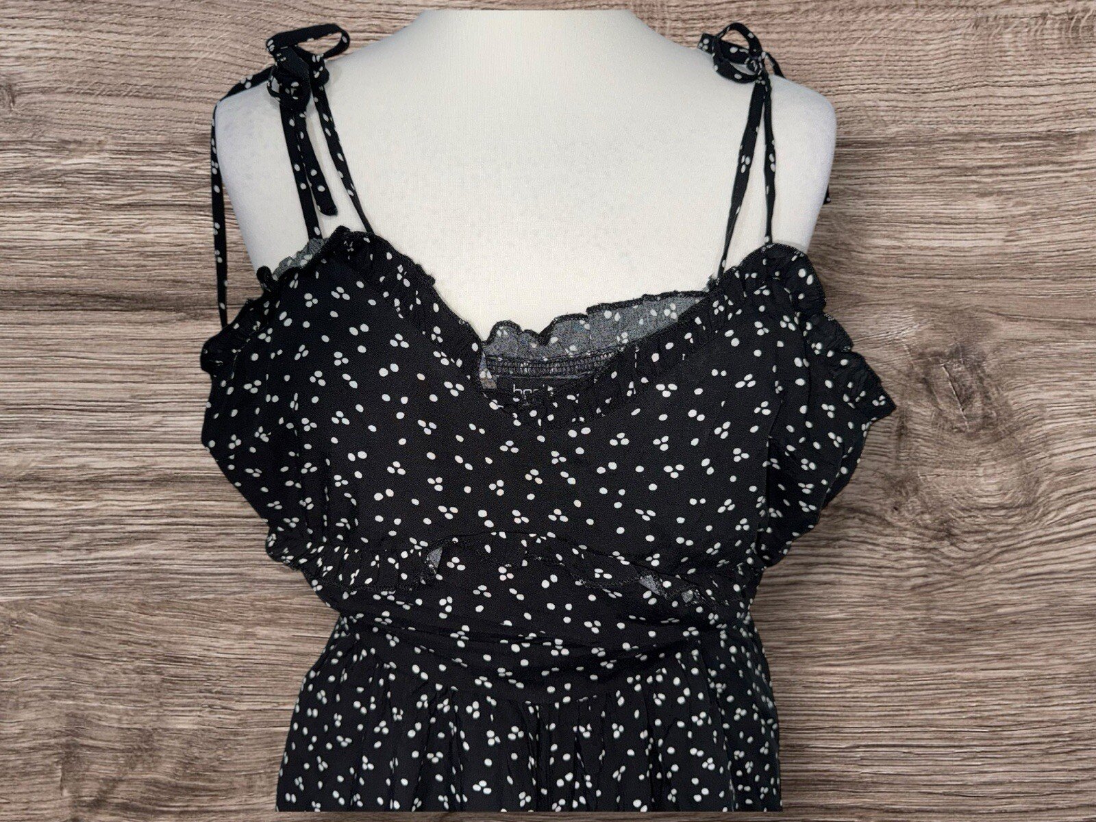 Boohoo Playsuit Black Floral Size 8