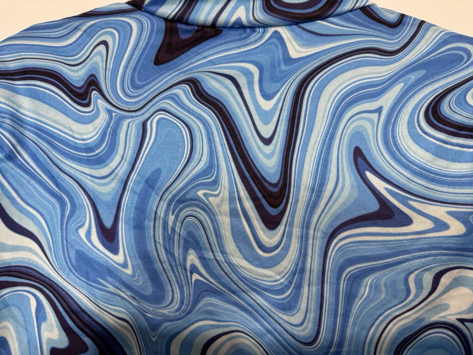 Shein Blue Swirl Long Sleeve Stretch Crop Top Size 8-10