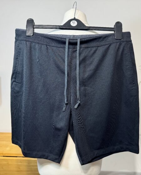 UNIQLO BLACK STRETCH GYM SHORTS SIZE XL