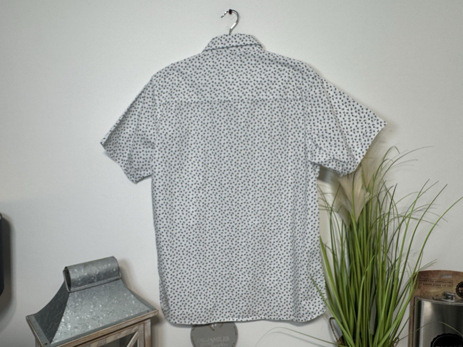 White Floral Cotton Short Sleeve Shirt Size M