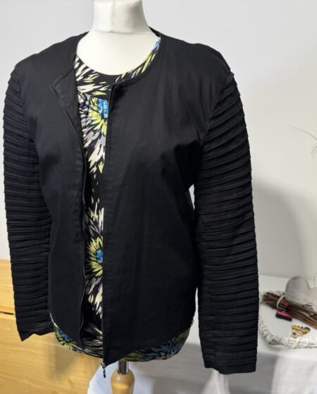Black Pleated Sleeve Full Zip Collarless Lined Jacket Size 12-14