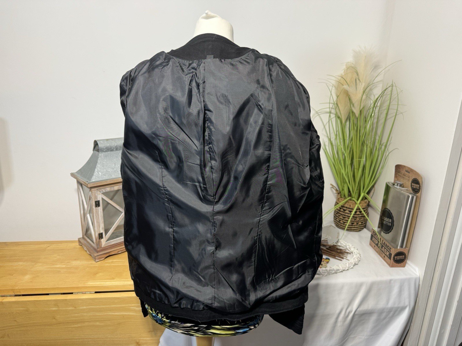 Black Pleated Sleeve Full Zip Collarless Lined Jacket Size 12-14