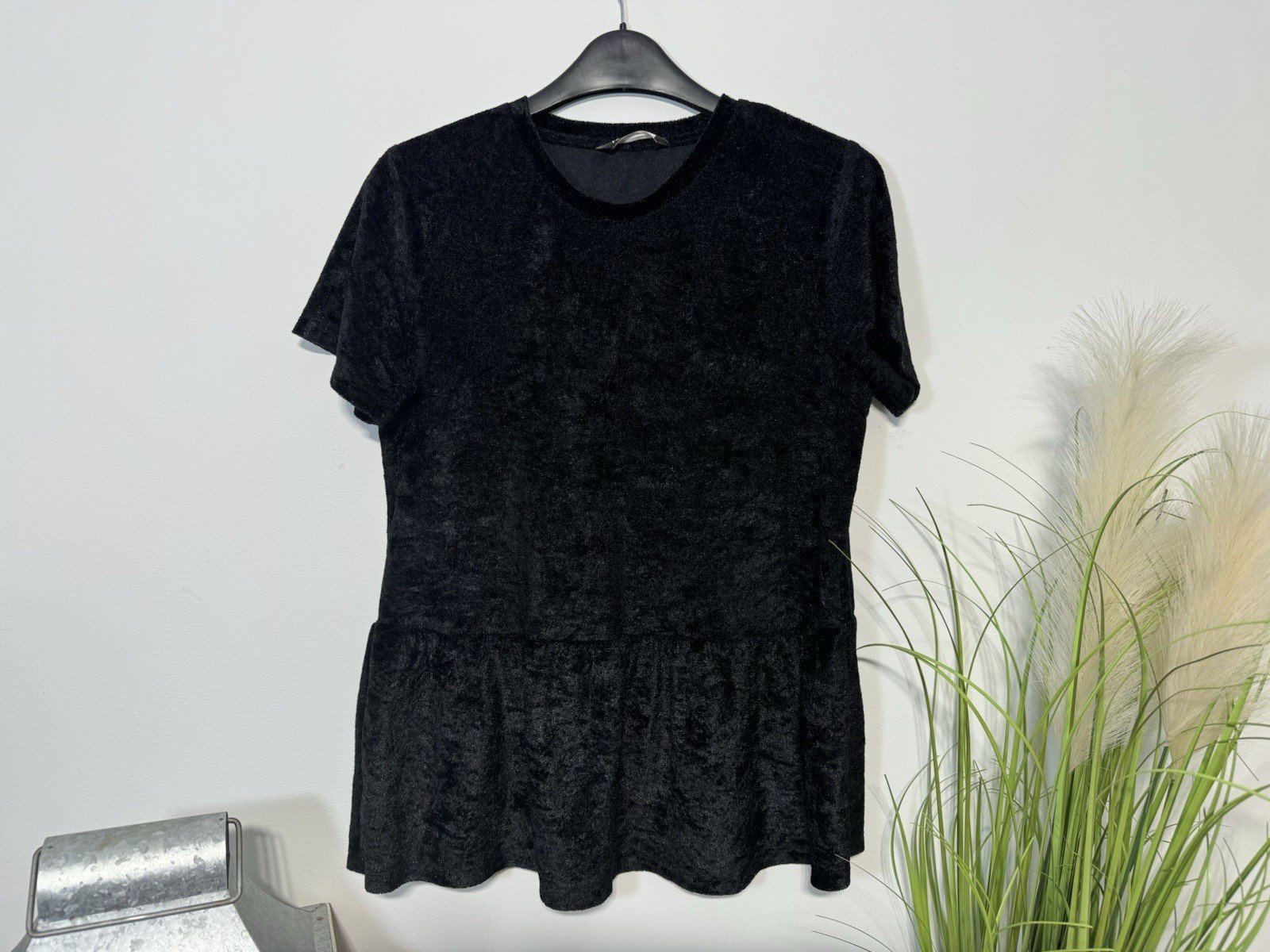 Black Velour Short Sleeve Peplum Top Size 8
