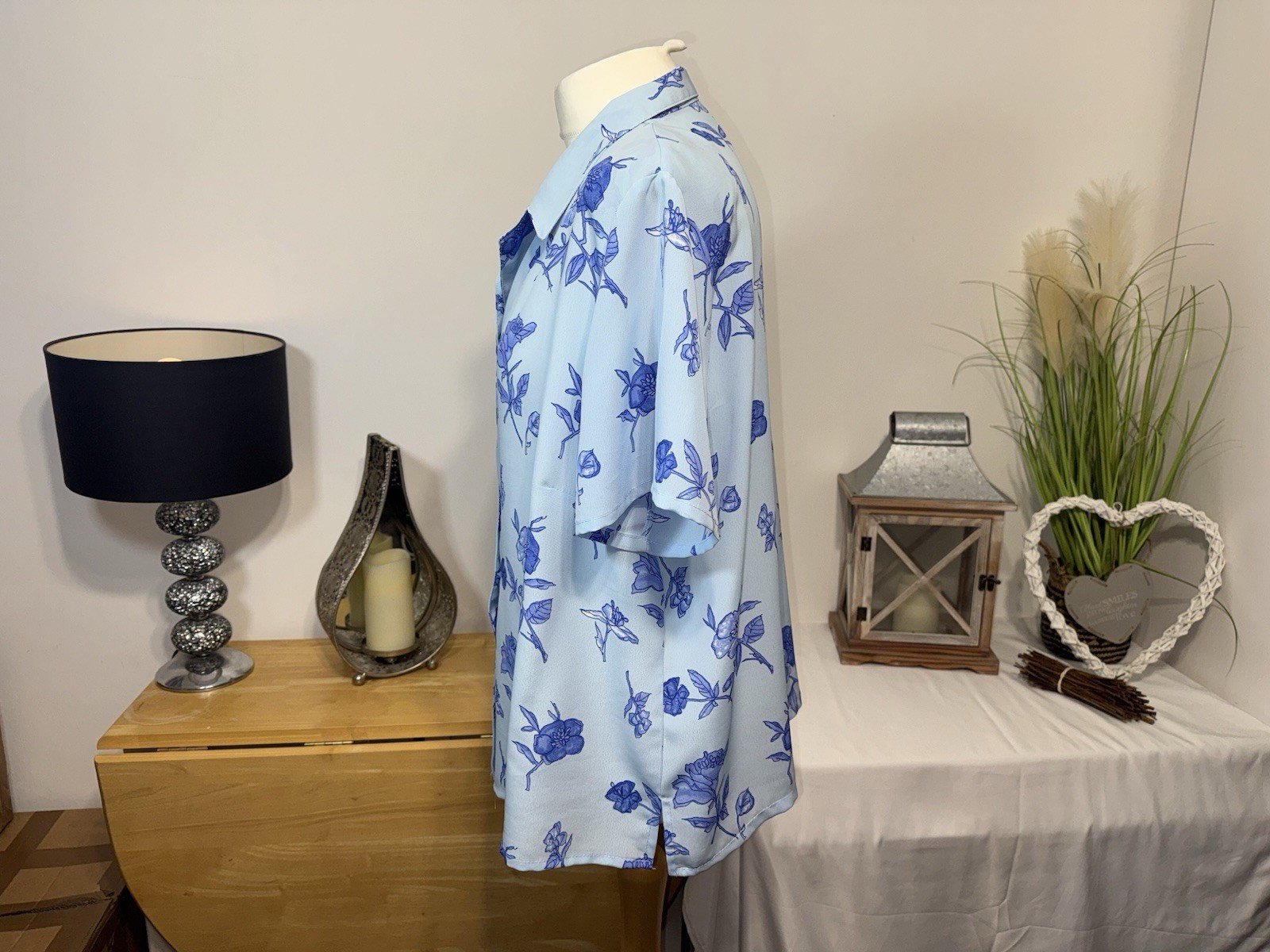 Blue Floral Relaxed Fit Blouse With Shoulder Pads Size 22in