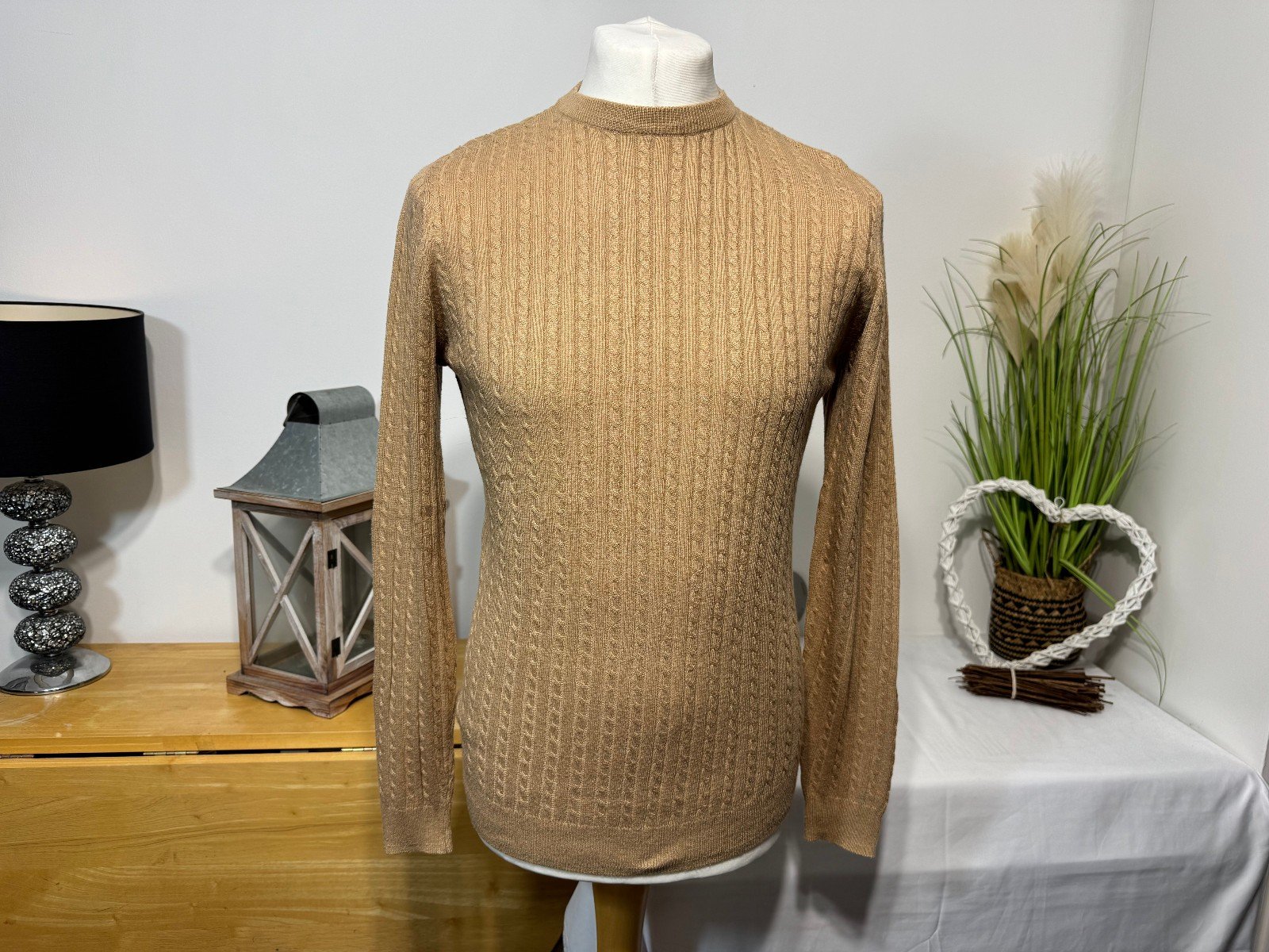 Burtons Fine Cable Knit Crew Neck Jumper Size M