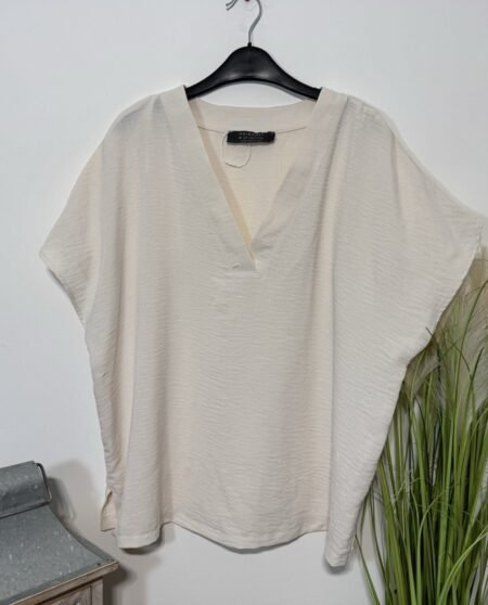 Cream Crinkle Short Raglan Sleeve V-Neck Blouse Size 12-14