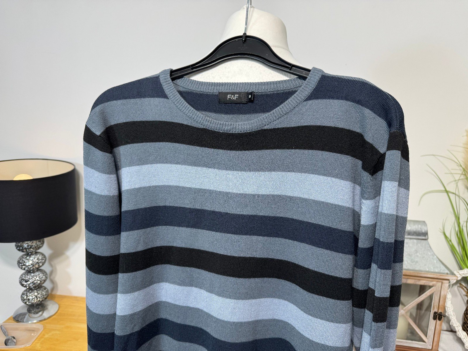 F&F BLUE TONE STRIPE CREW NECK ACRYLIC JUMPER SIZE S