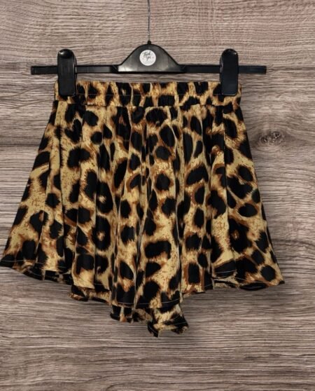 Pretty Little Thing Flowy Leopard Print Shorts Size 4