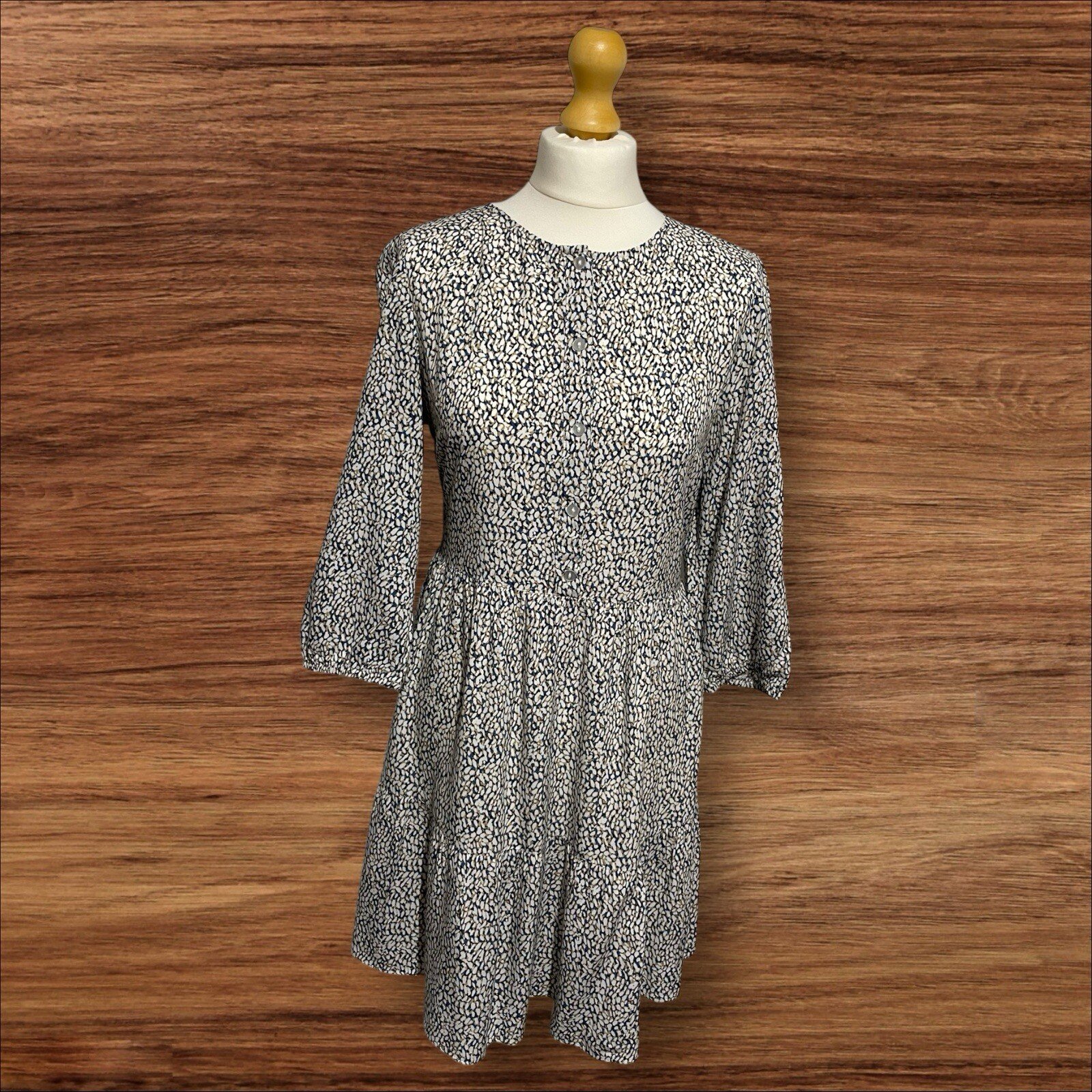 Womens Blue And White Tiered Dress 3 Quarter Sleeve Button Top Size 10