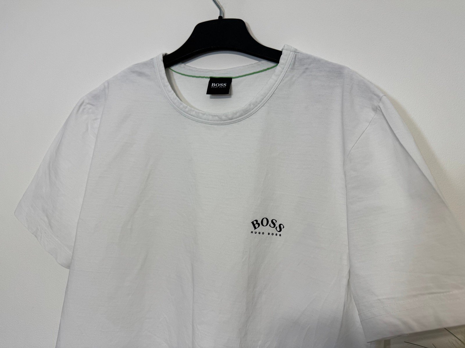 BOSS White Graphic Cotton T-Shirt Size M