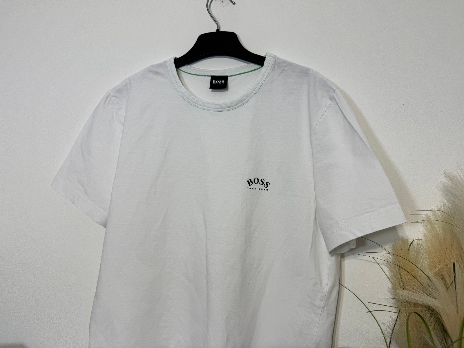 BOSS White Graphic Cotton T-Shirt Size M