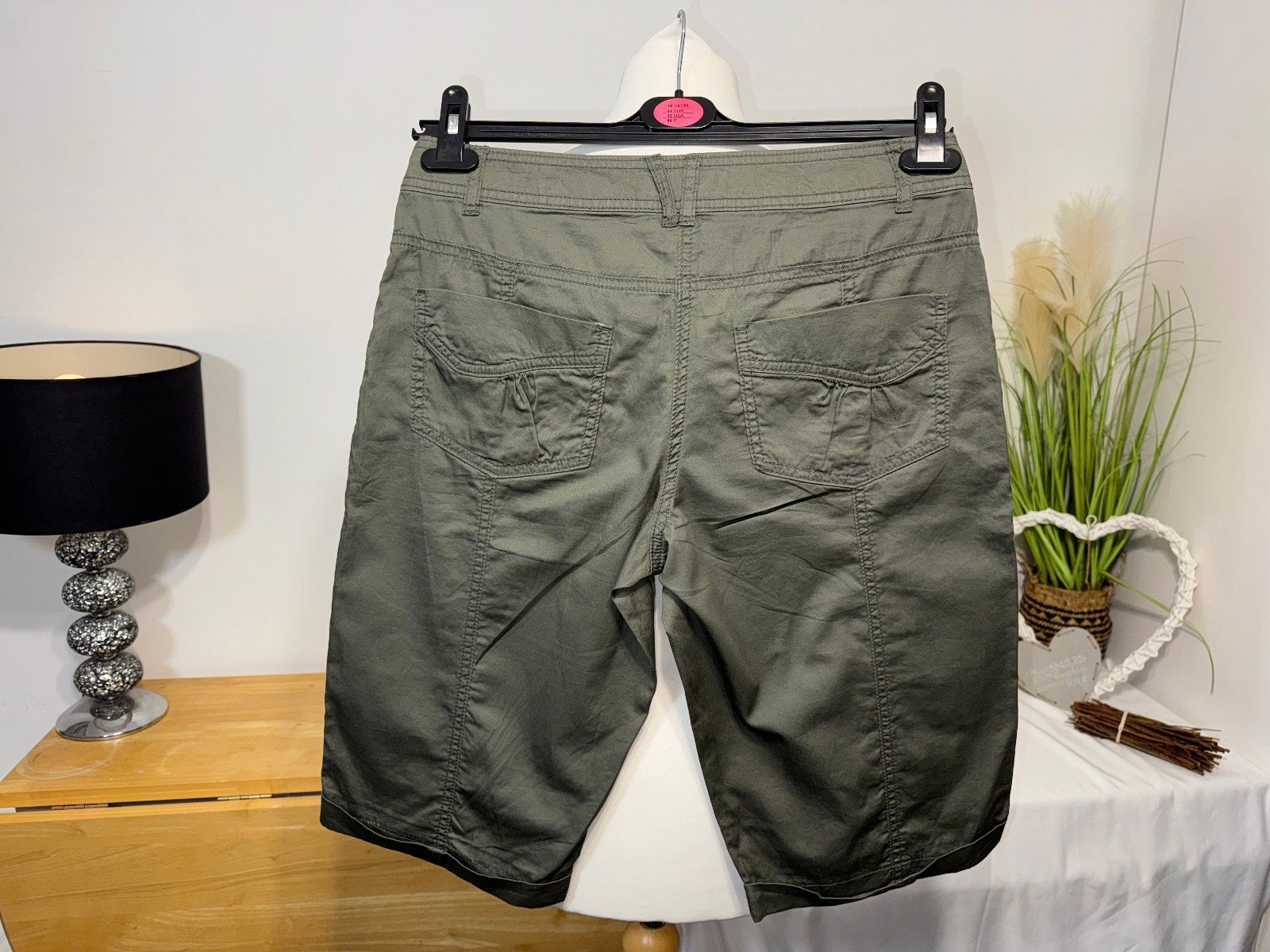 KHAKI GREEN BERMUDA SHORTS SIZE 10