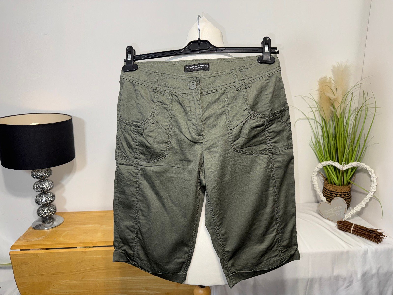 KHAKI GREEN BERMUDA SHORTS SIZE 10