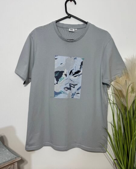 KIN Grey Graphic T-Shirt Size M