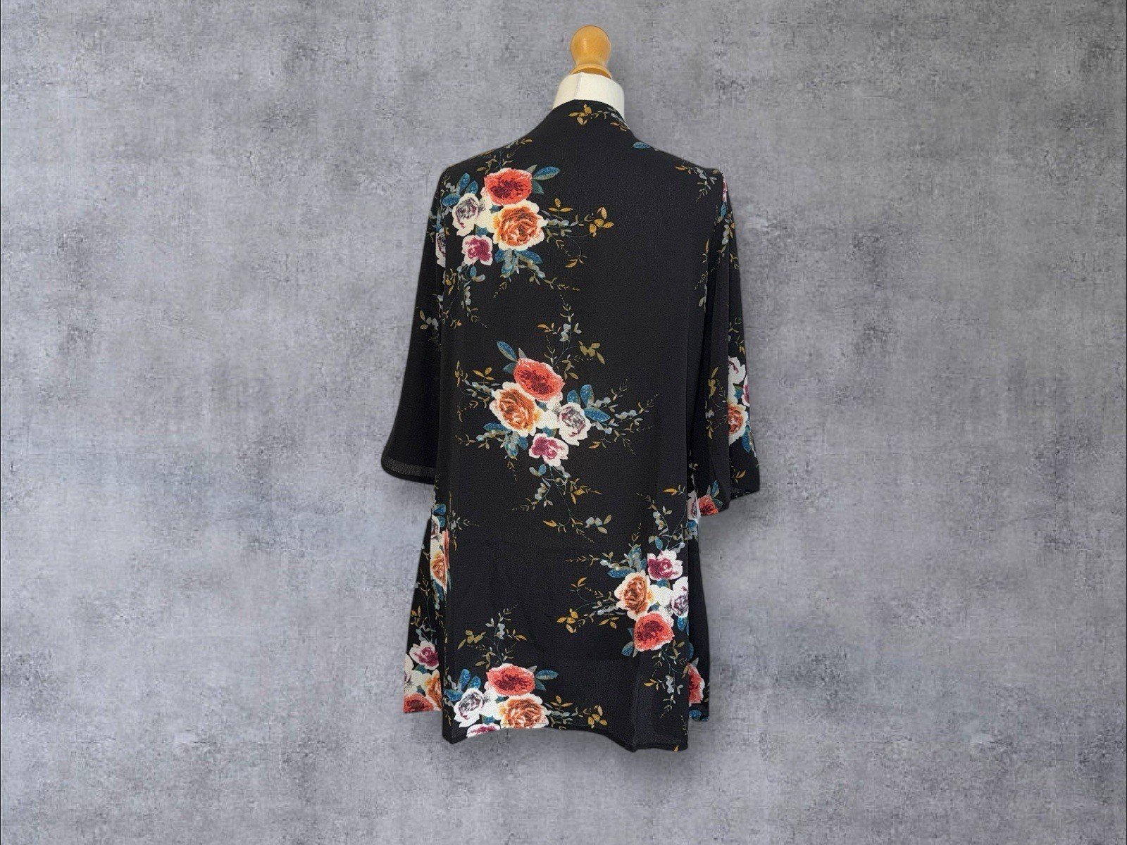 Kimono Beach Cover Up Black Floral Textured Fabric Size M