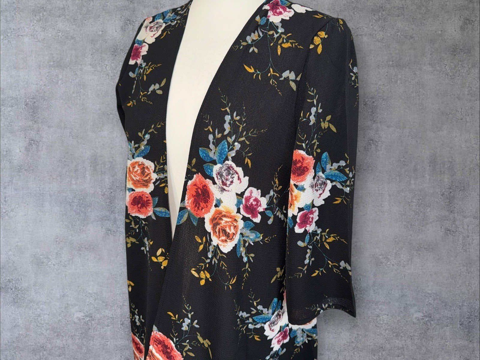 Kimono Beach Cover Up Black Floral Textured Fabric Size M