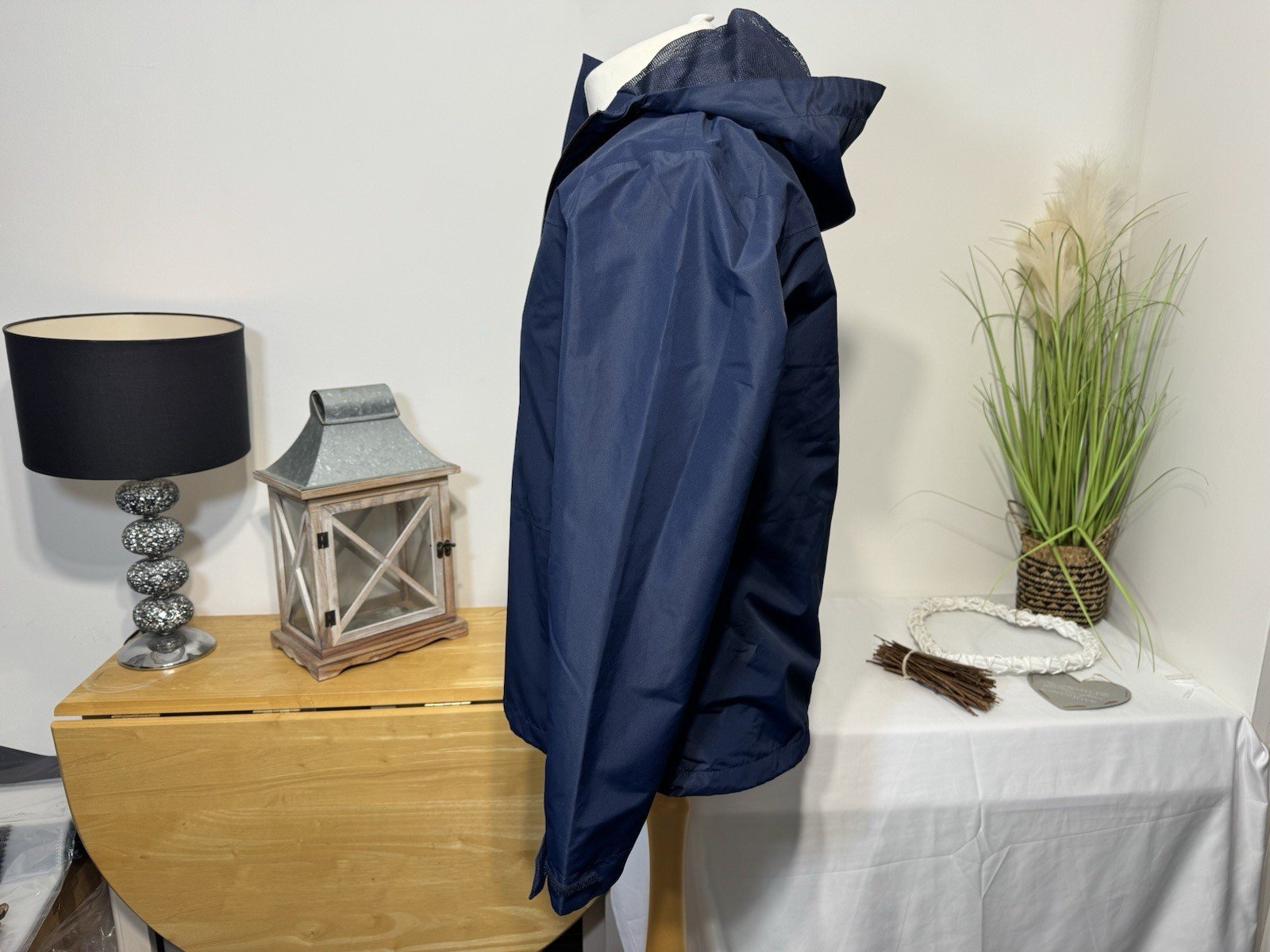 Navy Showerproof Mesh Lined Hooded Full Zip Jacket Size M