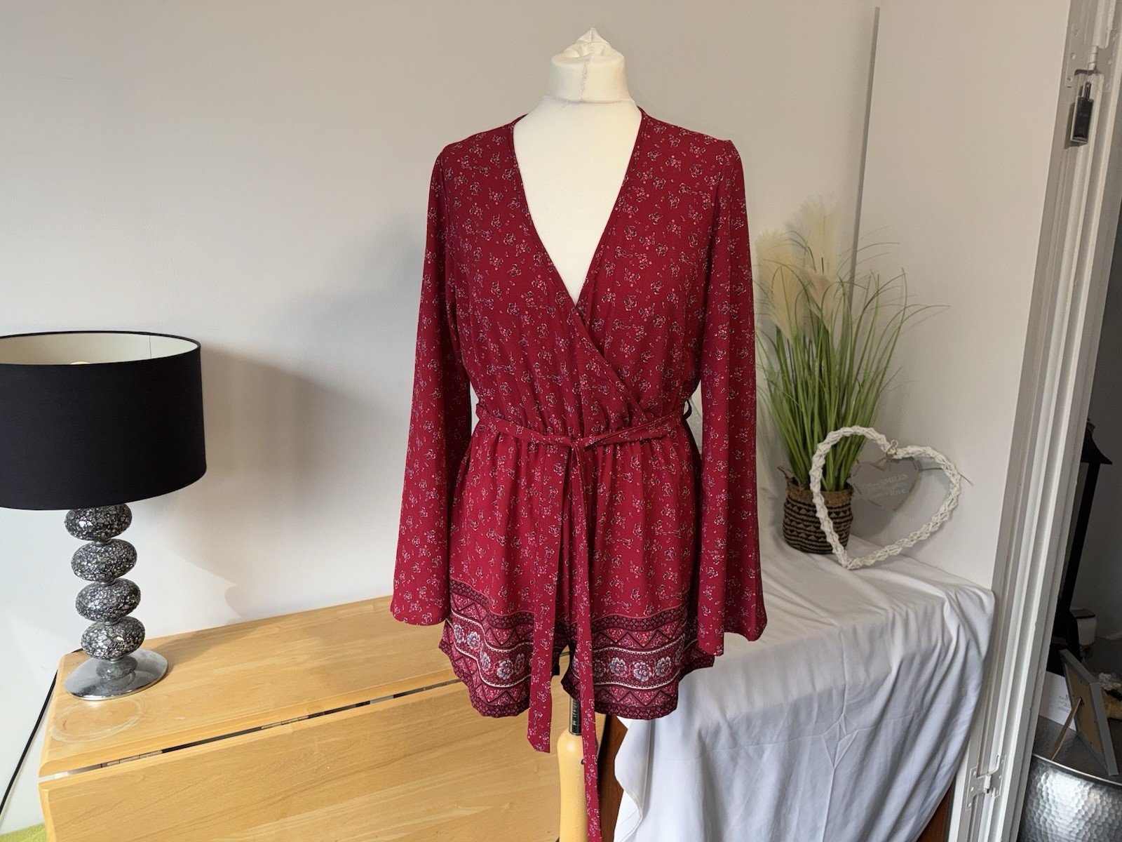 New Look Petite Red Playsuit With Floral Pattern Bell Sleeve Tie Waist Size 12