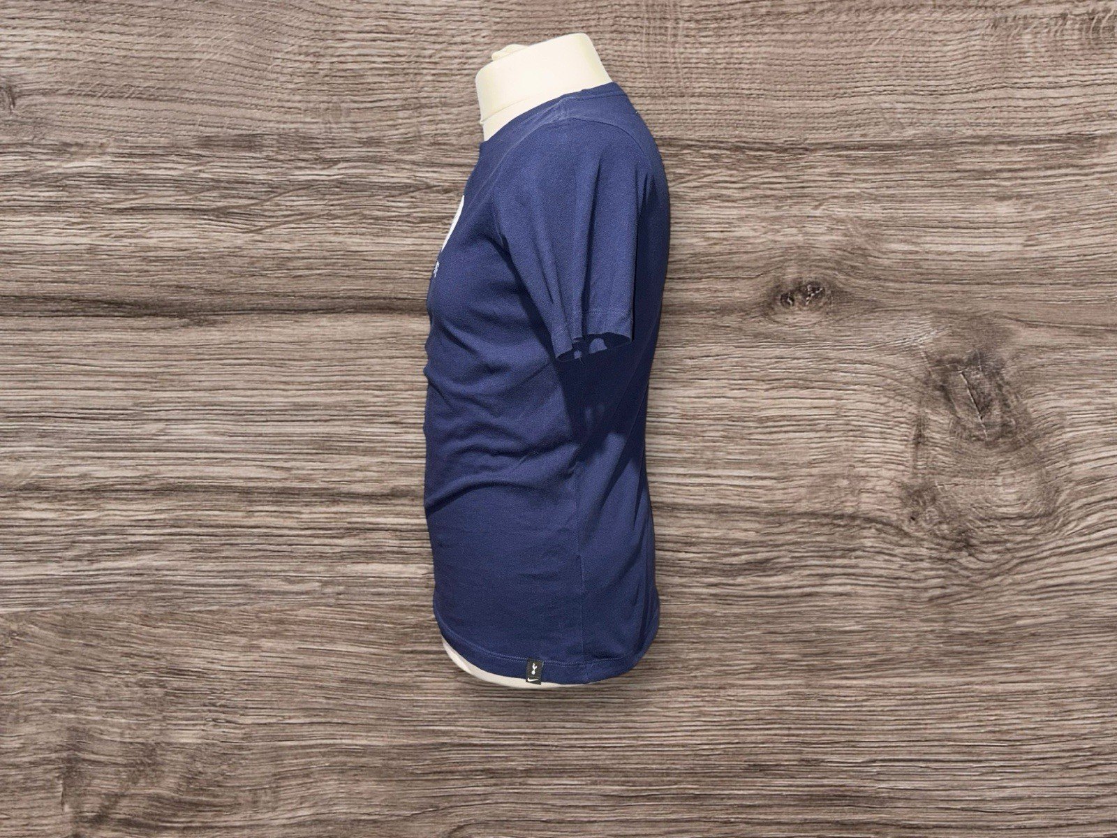 Nike Tottenham Hotspur Theme Navy T-shirt With Graphic Side Badge Pit-pit 19in